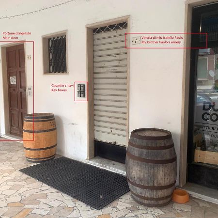 Casa Bianca 2 - Confortevole In Centro A مونيلّي المظهر الخارجي الصورة
