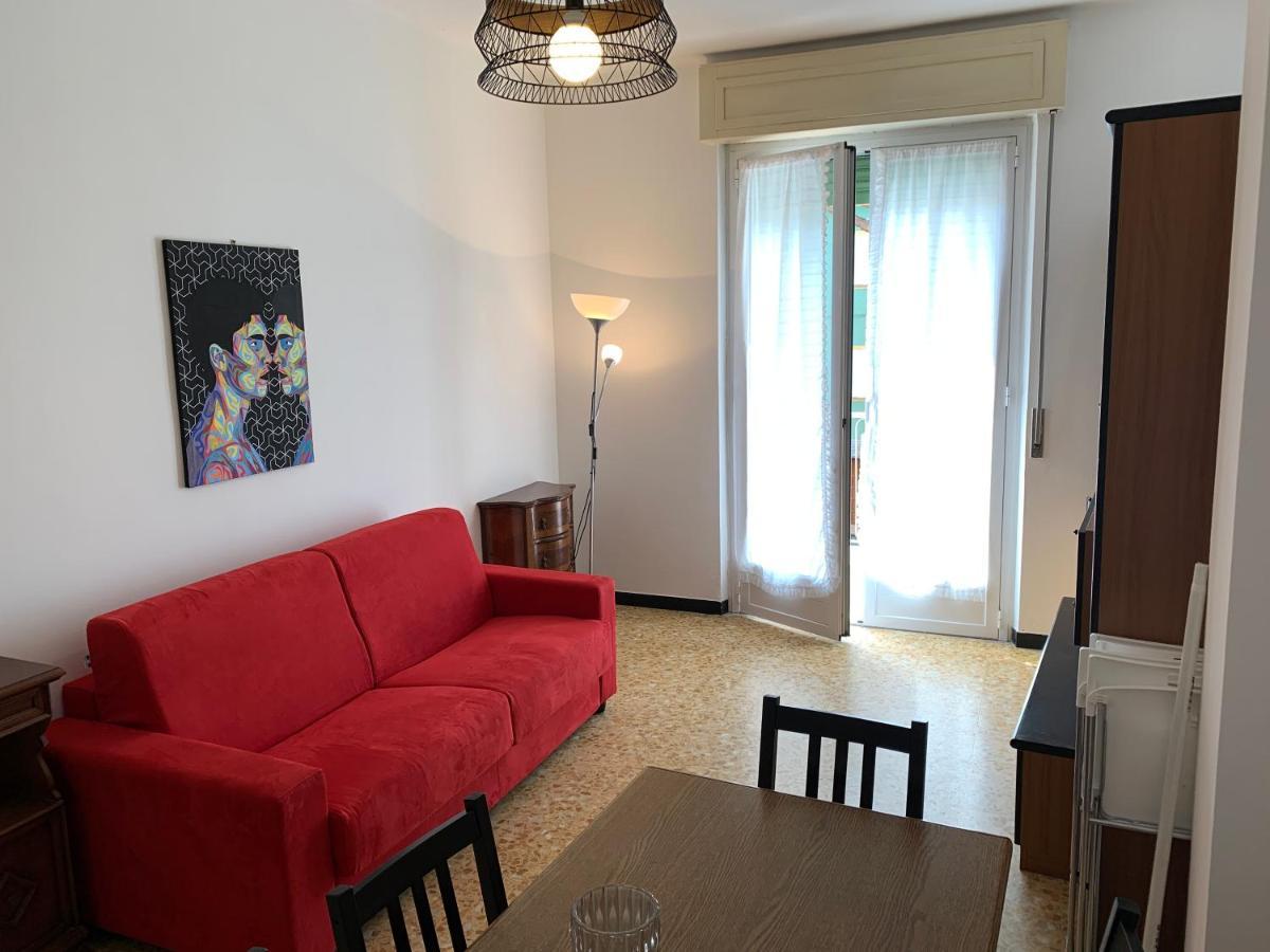 Casa Bianca 2 - Confortevole In Centro A مونيلّي المظهر الخارجي الصورة