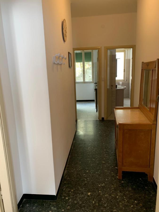 Casa Bianca 2 - Confortevole In Centro A مونيلّي المظهر الخارجي الصورة